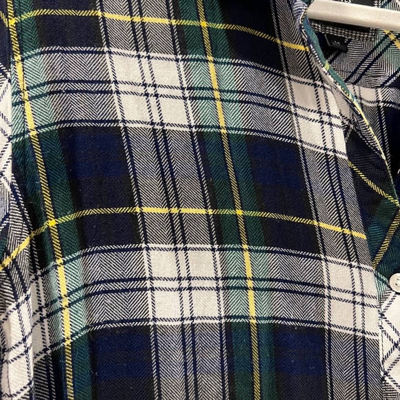 Rails Button Up - Picture 3 of 4